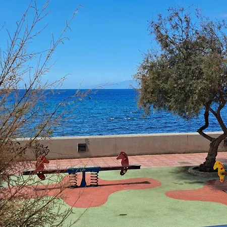 Casa Ella アパート